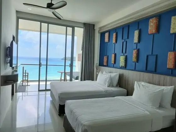 Deluxe Tek Büyük veya İki Ayrı Yataklı Oda, Balkon, Okyanusa Sıfır