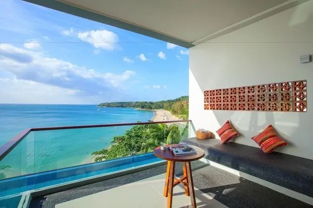 Deluxe Tek Büyük veya İki Ayrı Yataklı Oda, Balkon, Okyanusa Sıfır