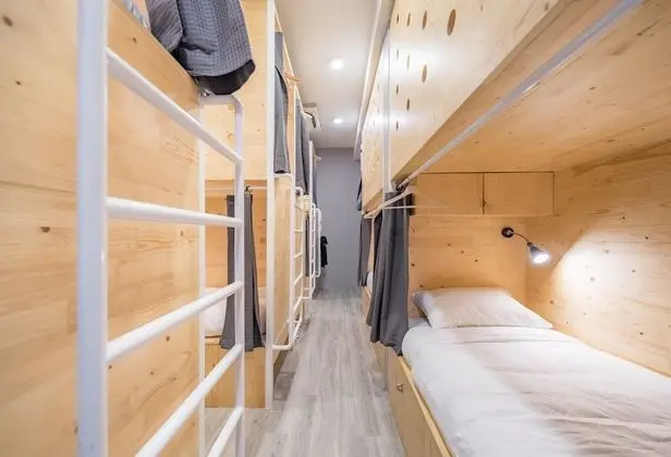 Mixed Dormitory with Shared Bathroom