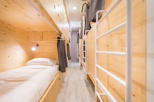 Mixed Dormitory with Shared Bathroom