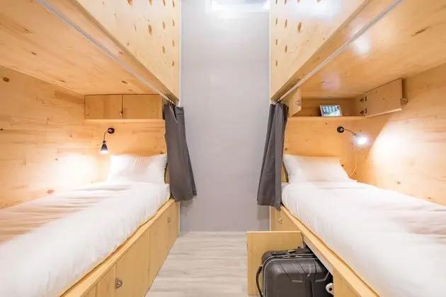 Mixed Dormitory with Shared Bathroom