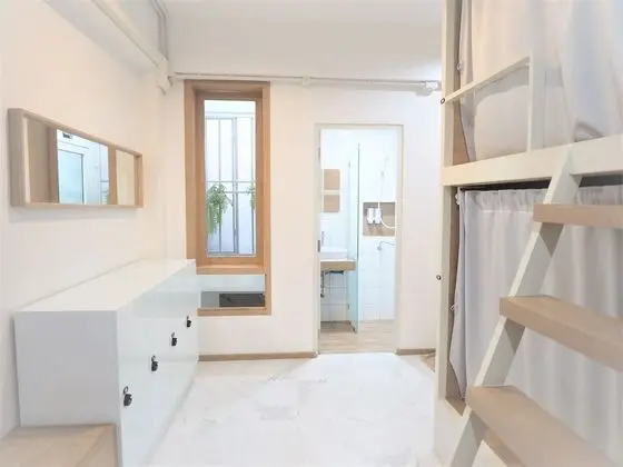 Standard Ortak Ranzalı Oda, Sadece kadınlar için