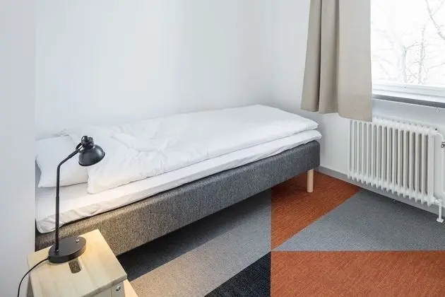 Tek Kişilik Oda, Ortak Banyo
