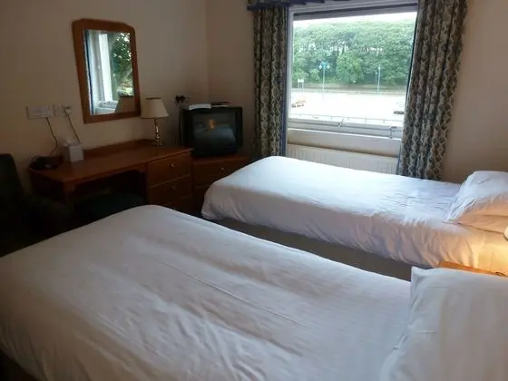 Superior Tek Büyük veya İki Ayrı Yataklı Oda