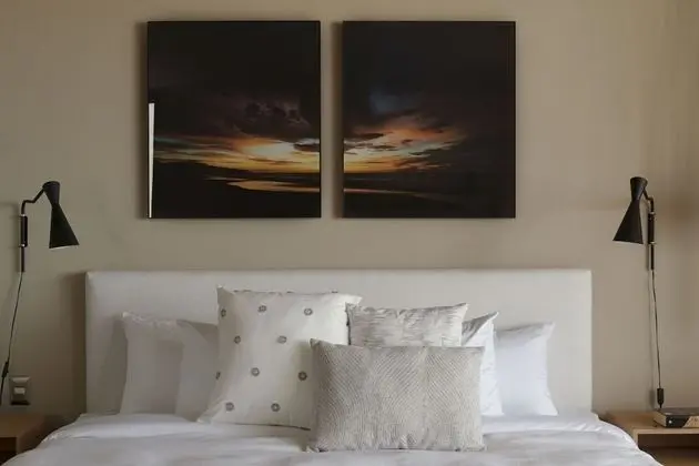 Luxury Room, 1 Queen Bed (Oasis Suite)