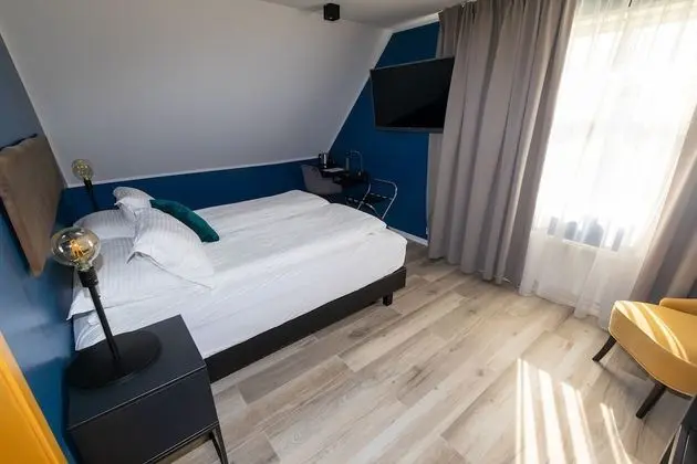 Deluxe Tek Büyük Yataklı Oda, Özel Banyo, Dağ Manzaralı