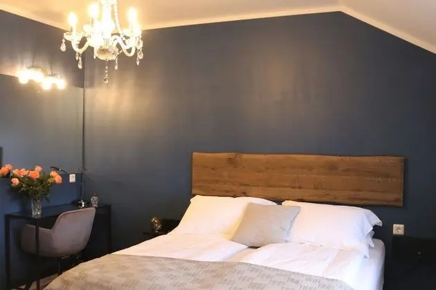 Deluxe Tek Büyük Yataklı Oda, Özel Banyo, Dağ Manzaralı
