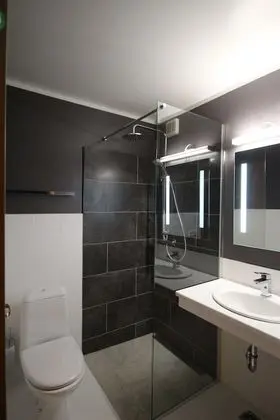 Standard Tek Büyük veya İki Ayrı Yataklı Oda, Özel Banyo