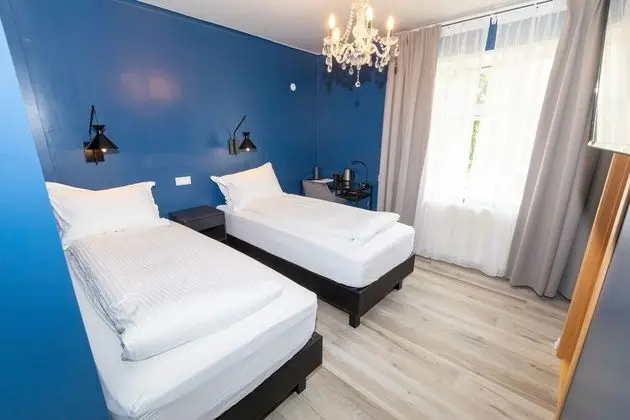 Tek Büyük veya İki Ayrı Yataklı Oda, Özel Banyo, Bahçe Manzaralı