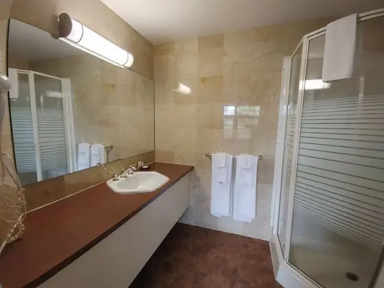 Deluxe Tek Büyük Yataklı Oda, 2 Yatak Odası