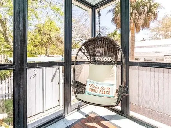 Ev, 1 En Büyük (King) Boy Yatak, Mutfak, Bahçe Manzaralı