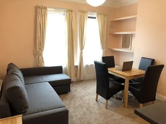 Apart Daire, 1 Çift Kişilik Yatak ve Çekyat, Sigara İçilmez