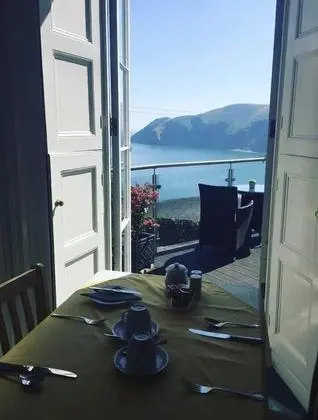 Deluxe Üç Kişilik Oda, Banyolu/Duşlu, Deniz Manzaralı (/ Double and Single)