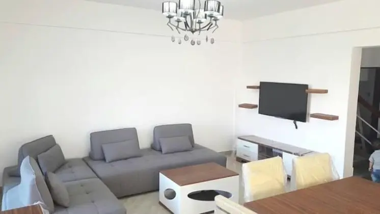Villa, 4 Yatak Odası, Havuz Manzaralı