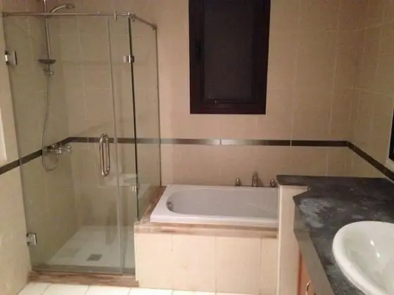 Villa, 4 Yatak Odası, Havuz Manzaralı