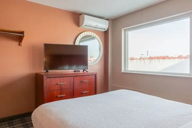 Standard Oda, 1 Büyük (Queen) Boy Yatak