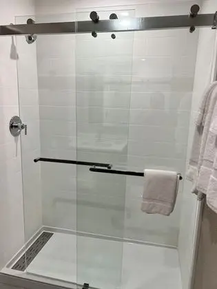 Standard Oda, 1 Büyük (Queen) Boy Yatak