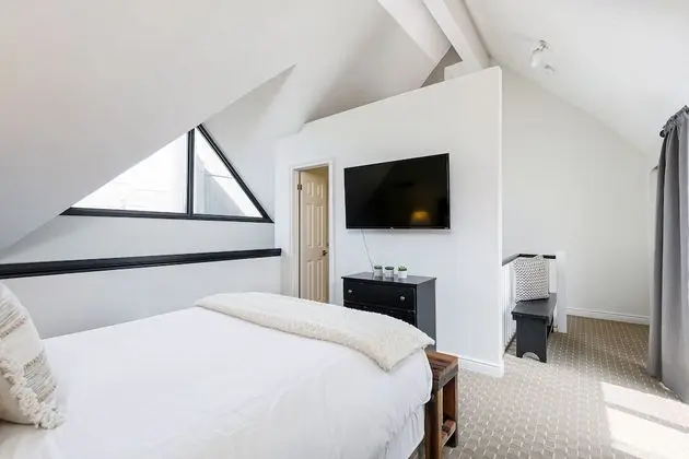 Comfort Çatı Katı (Loft) (409 NC - No Pets Allowed)