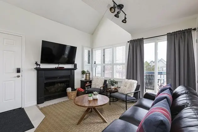 Comfort Çatı Katı (Loft) (409 NC - No Pets Allowed)
