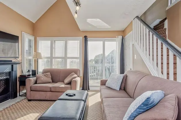 Comfort Çatı Katı (Loft) (809 NC - No Pets Allowed)