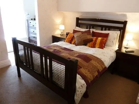 Luxury Tek Büyük Yataklı Oda