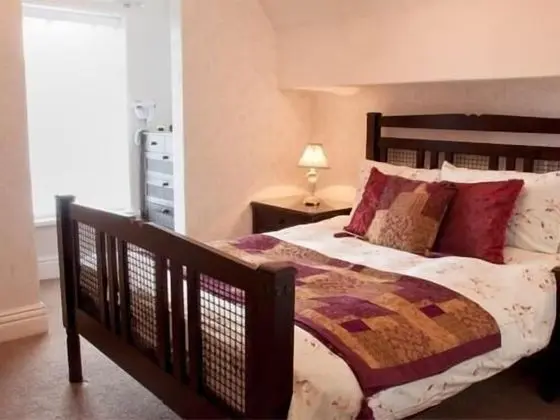 Luxury Tek Büyük Yataklı Oda