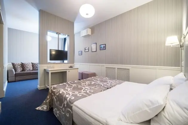 Comfort Tek Büyük veya İki Ayrı Yataklı Oda