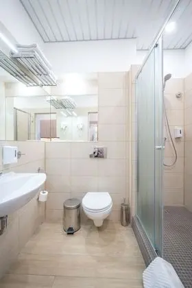 Comfort Tek Büyük veya İki Ayrı Yataklı Oda