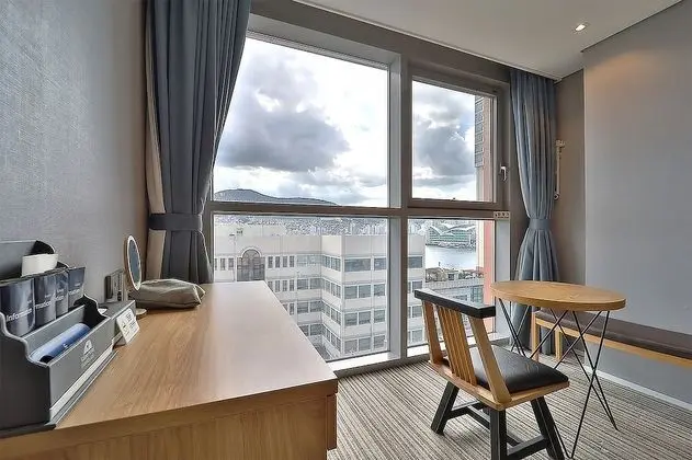 Business Twin Room, City View