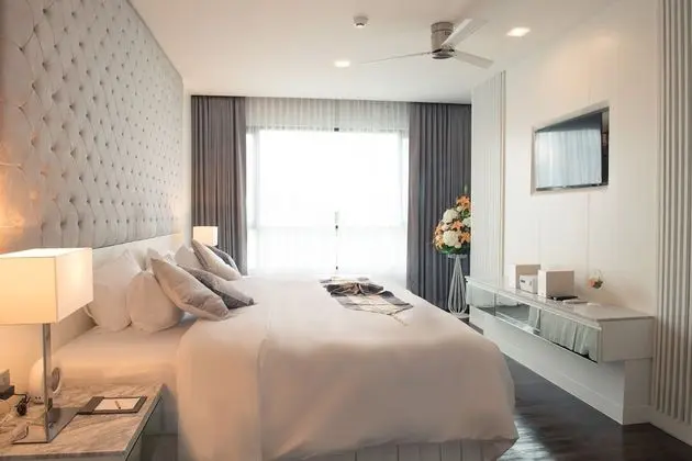 Albatross Suite
