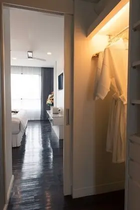 Albatross Suite