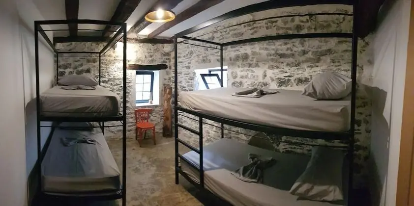 Traditional Ortak Ranzalı Oda, Karma Ranzalı Oda (4 adults)
