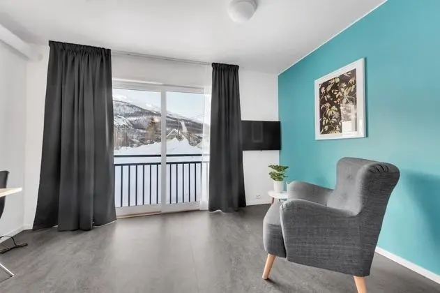 Standard Apart Daire, Bahçe Manzaralı