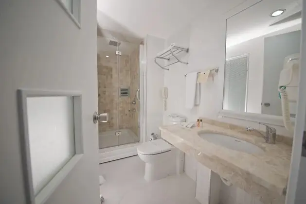 Standard Custom Şehir Manzaralı Oda