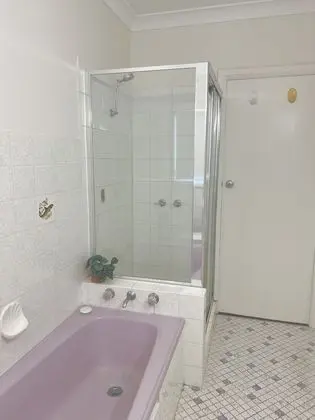 Premium Tek Büyük Yataklı Oda, Ortak Banyo