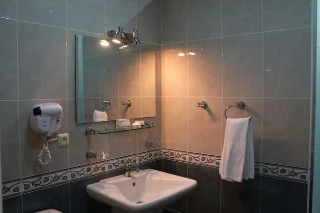 Deluxe Tek Büyük veya İki Ayrı Yataklı Oda