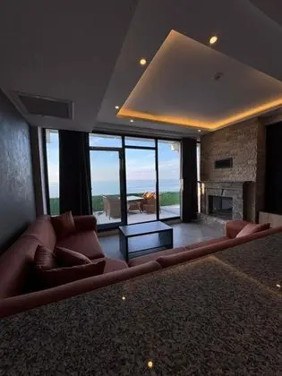 1+1 Villa, Deniz Manzaralı, Şömineli ve Jakuzili