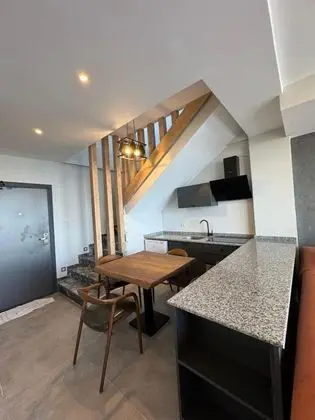 1+1 Villa, Deniz Manzaralı, Şömineli ve Jakuzili