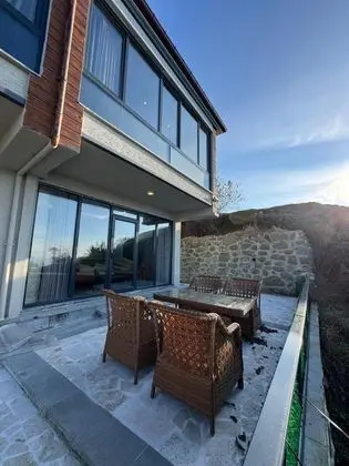 1+1 Villa, Deniz Manzaralı, Şömineli ve Jakuzili