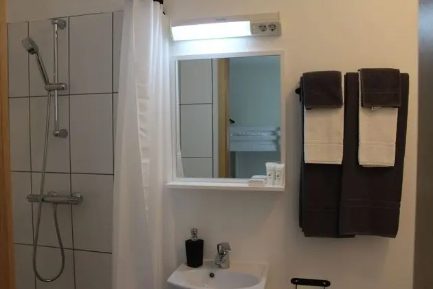 Büyük Yataklı Tek Kişilik Oda, Özel Banyo