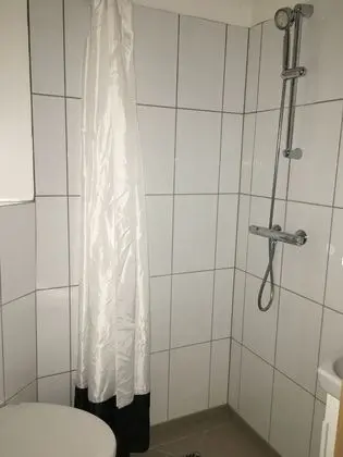 Büyük Yataklı Tek Kişilik Oda, Özel Banyo