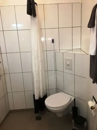 Büyük Yataklı Tek Kişilik Oda, Özel Banyo