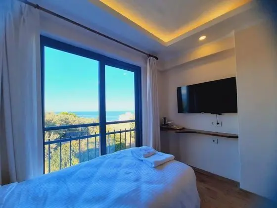 Twin, Deniz ve Dağ Manzaralı, Fransız Balkonlu