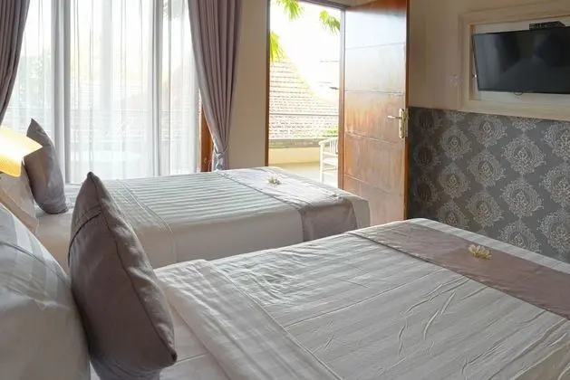 Deluxe İki Ayrı Yataklı Oda, 2 Tek Kişilik Yatak, Sigara İçilebilir, Havuz Manzaralı