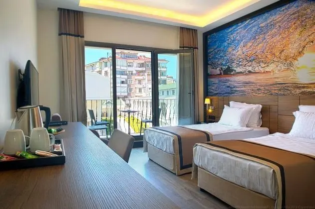 Standart Oda, Bahçe Manzaralı, Balkonlu