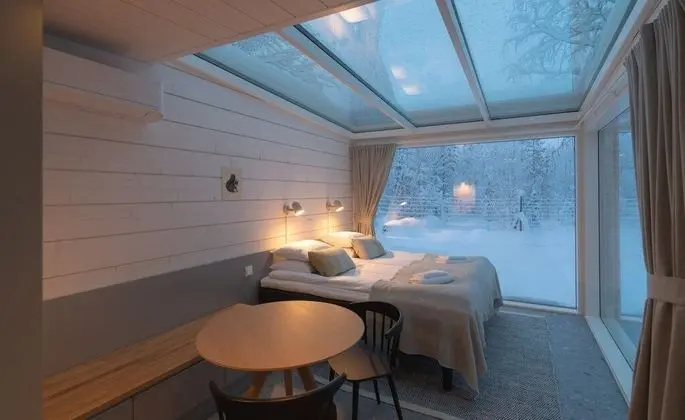 Sky View Cabin Deluxe with private outdoor hot tub