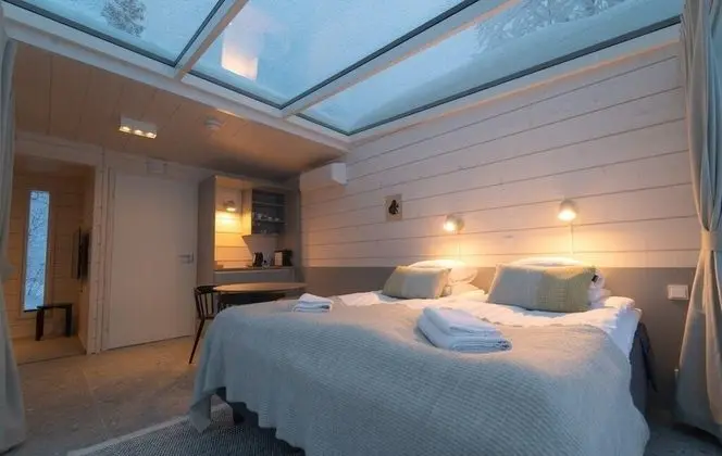 Sky View Cabin Deluxe with private outdoor hot tub