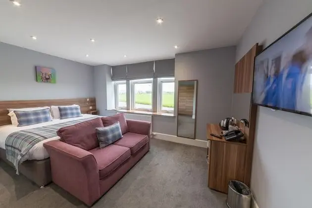 Deluxe Üç Kişilik Oda, Bahçe Manzaralı