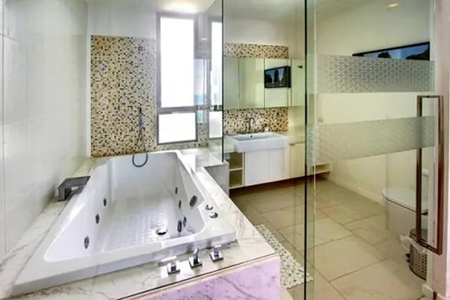 2-Bedroom Sea View