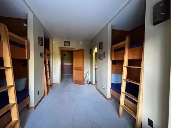 Ev, Birden Çok Yatak, Balkon